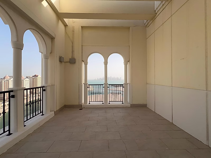 SEAVIEW 3+M DUPLEX | FURNISHED WITH BILLS | BALCONY | PEARL - Photo 12