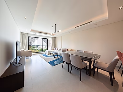 The Loft Pearl – Modern Waterfront Living in the Heart of The Pearl