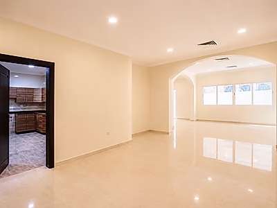 فرصة استثمارية حصرية خارج السوق | مجمع سكني فاخر للبيع في قلب الدوحة بعائد استثماري مميز