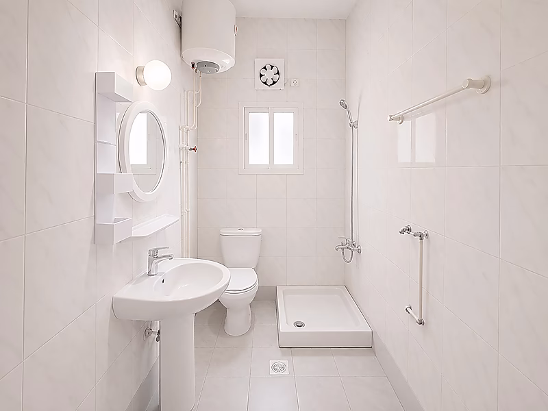 عمارة سكنية مكونة من 5 طوابق للبيع في Umm Ghuwailina | دخل إيجاري مرتفع - Photo 3