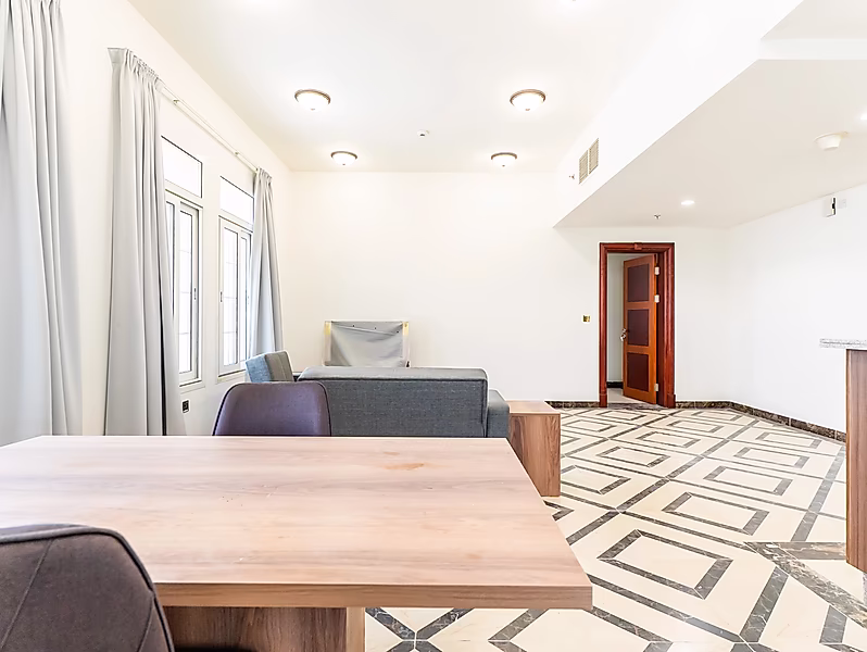 Chic 1BR Apartment with Modern Finishes - Photo 4