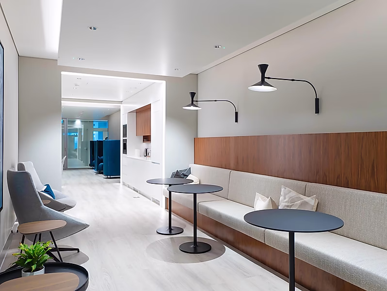 Prime 245 sqm Office Space in The Pearl - Photo 6