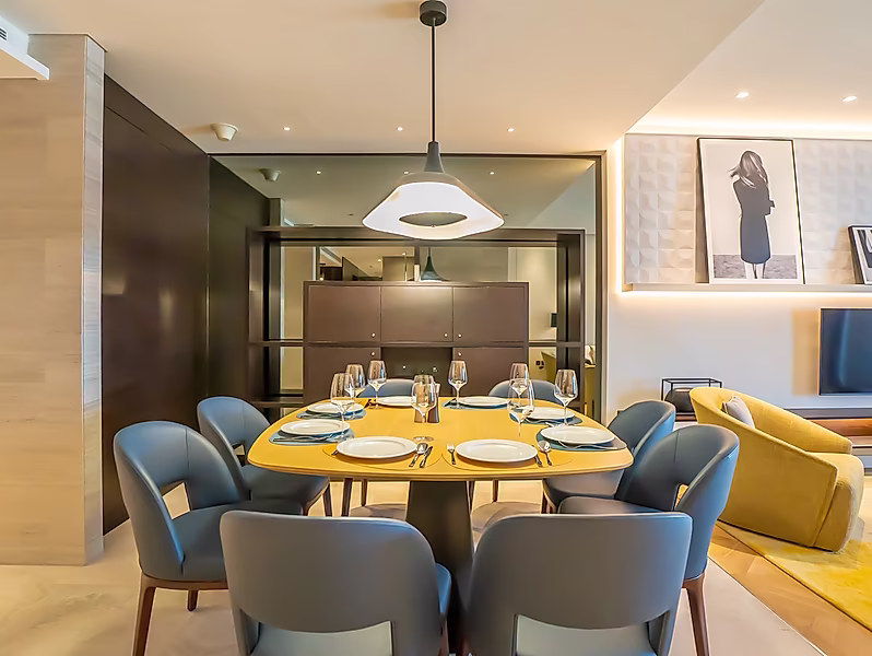 Superior Suite: Fully Furnished 3BR+Maid | Sea Views - Photo 3