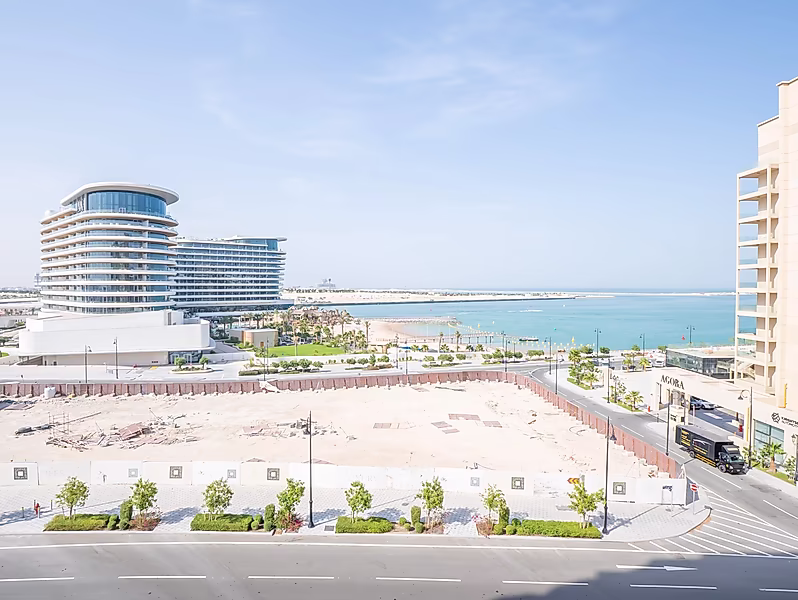 Superior Suite: Fully Furnished 3BR+Maid | Sea Views - Photo 8