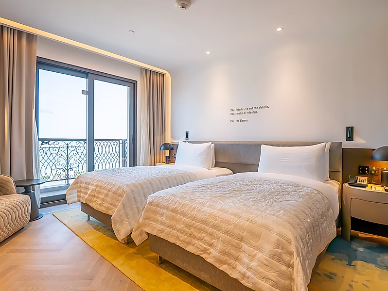 Superior Suite: Fully Furnished 3BR+Maid | Sea Views - Photo 18