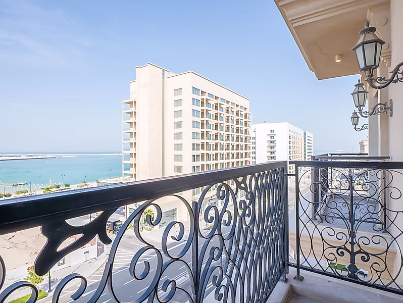 Superior Suite: Fully Furnished 3BR+Maid | Sea Views - Photo 21