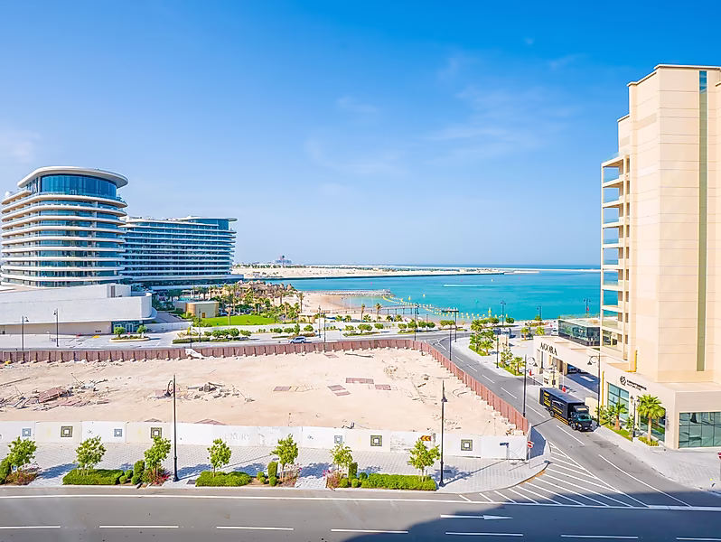 Superior Suite: Fully Furnished 3BR+Maid | Sea Views - Photo 29