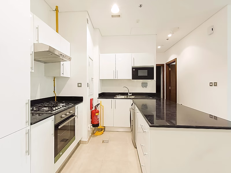 CHEAPEST 2 BEDROOM IN MARINA WITH UTILITIES INCLUDED! - Photo 3
