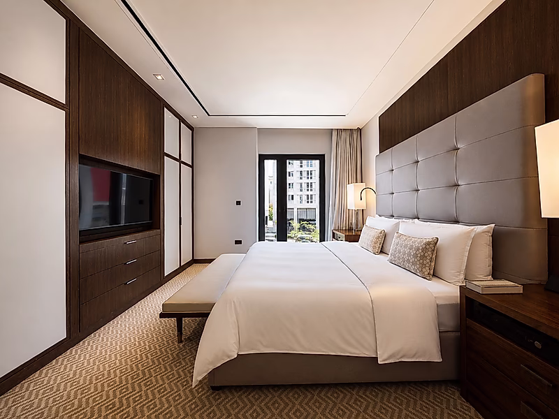 LUXURIOUS 2-BEDROOM + STUDY WITH PREMIUM FINISHES - Photo 6