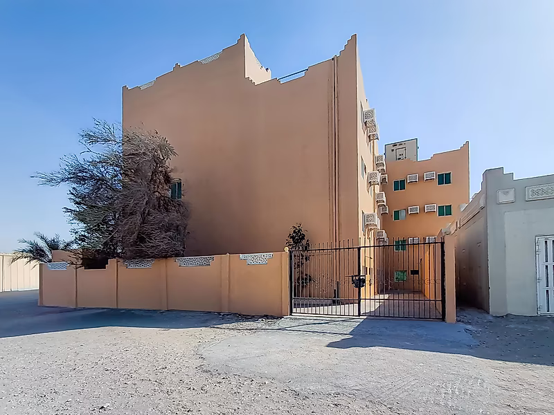 معسكر عمال للبيع – موقع مميز في المنطقة الصناعية القديمة، الدوحة | فرصة استثمارية ممتازة - Photo 2