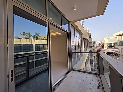 STUNNING! 1BR SF APARTMENT| GEWAN ISLAND