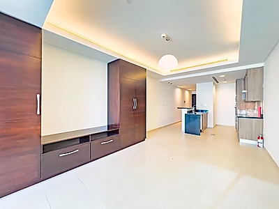 SEMI FURNISHED STUDIO | UTILITIES INCLUDED | BALCONY