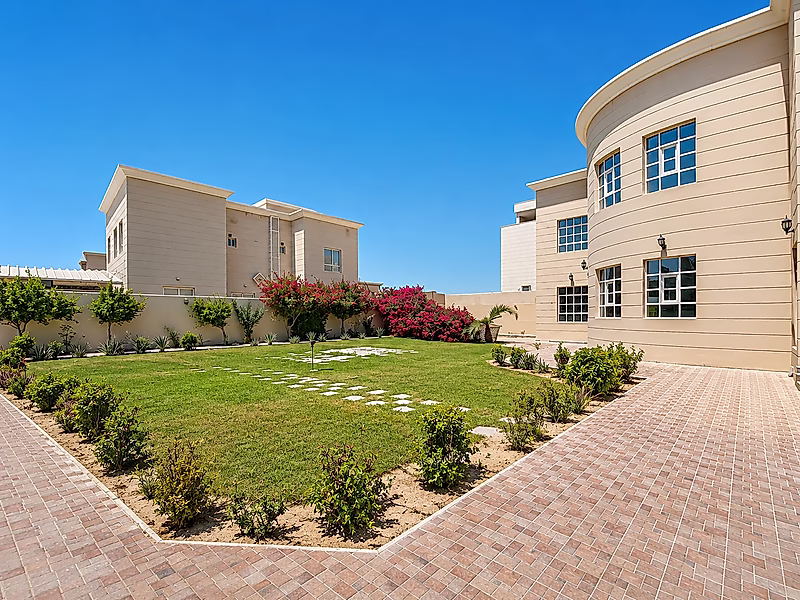 6BR+M VILLA WITH LAVISH INTERIORS - Photo 1