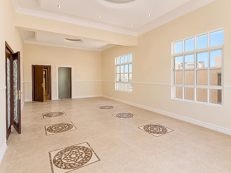 6BR+M VILLA WITH LAVISH INTERIORS - Photo 3