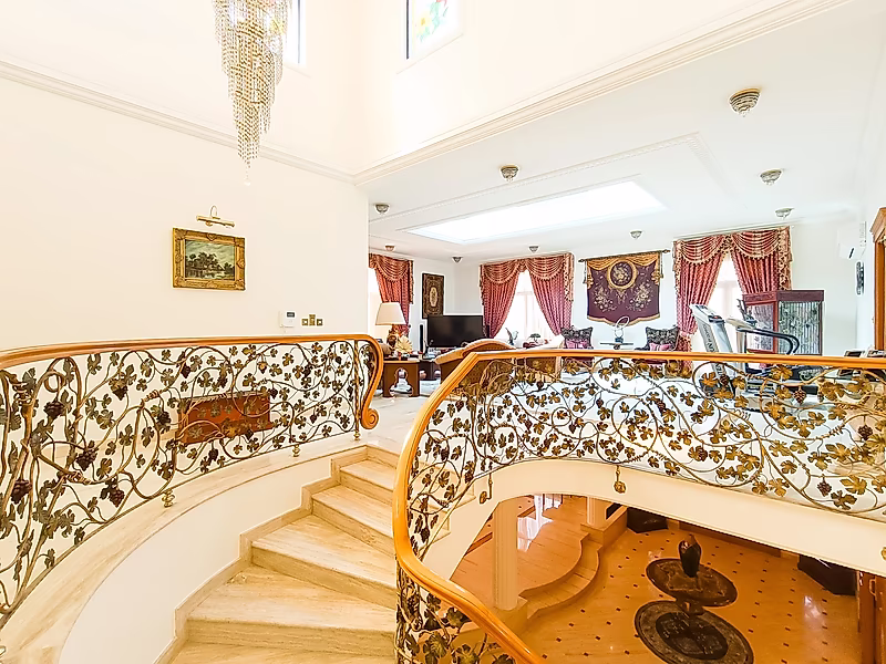Ultra-Luxury 5-BedroomUltra-Luxury 5BR Villa in Doha — unmatched price for this level of luxury Villa in the Heart of Doha - Photo 10