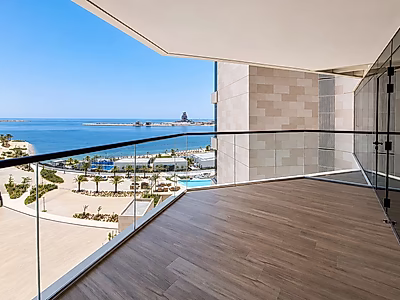 Elegant 2BR Apartment with Waterfront Views
