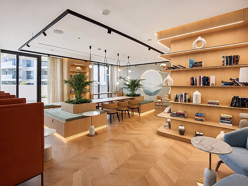 Elegant 2BR Apartment with Waterfront Views - Photo 8