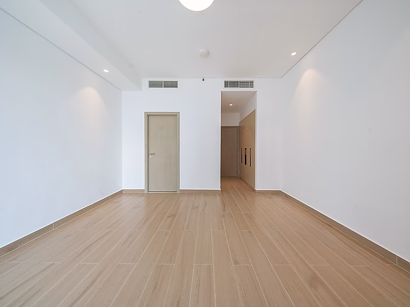 BRAND NEW! 3BR + M DUPLEX APARTMENT | WATERFRONT - Photo 9