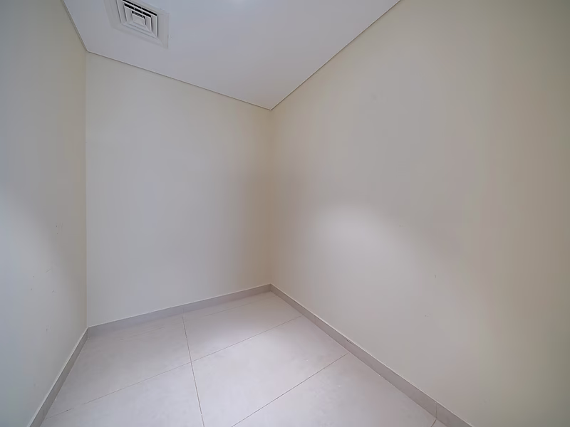 BRAND NEW! 3BR + M DUPLEX APARTMENT | WATERFRONT - Photo 18