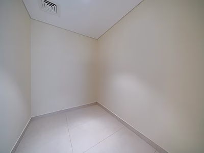 BRAND NEW! 3BR + M DUPLEX APARTMENT | WATERFRONT