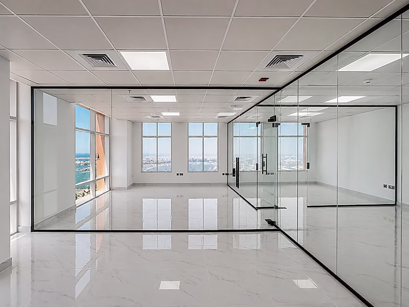 Fully Fitted Sea View Office | 84 SQM | Prime Corniche Location - Photo 7