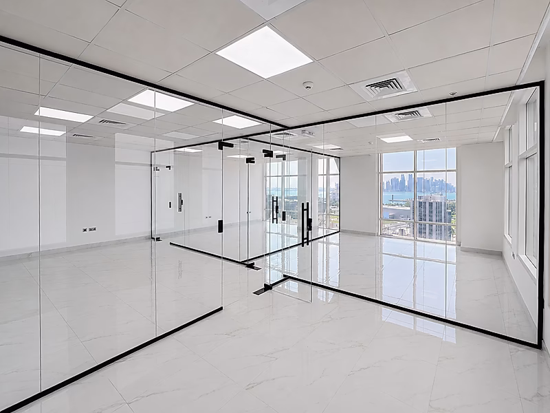 Fully Fitted Sea View Office | 84 SQM | Prime Corniche Location - Photo 8