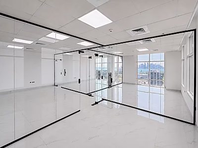 Fully Fitted Sea View Office | 84 SQM | Prime Corniche Location