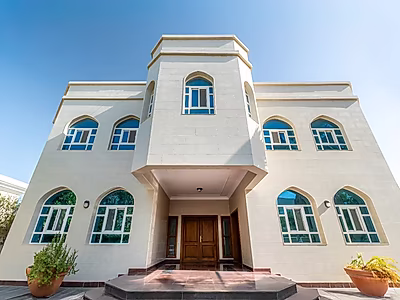 Spacious Standalone Villa for Rent – Prime Location in Onaiza
