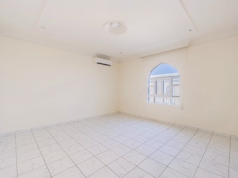 Spacious Standalone Villa for Rent – Prime Location in Onaiza - Photo 5