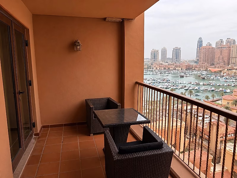 STYLISH LIVING! 1-BEDROOM APARTMENT | PORTO ARABIA - Photo 11