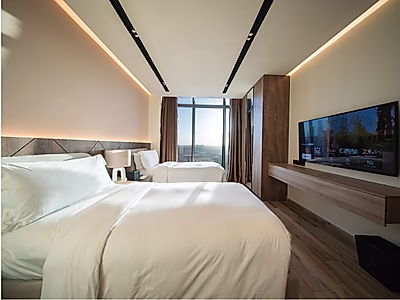 EXCLUSIVE DEAL! | LUXURY SERVICED APARTMENT | LIMITED-TIME OFFER!