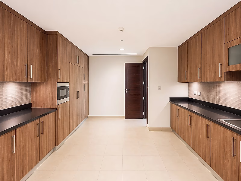 MASSIVE | 3 BEDROOM + MAID | PREMIUM TOWER | PRIVATE BEACH ACCESS | THE PEARL - Photo 3