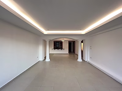 Spacious Townhouse for RENT | Large Sunny Terrace | Mid - Porto Arabia