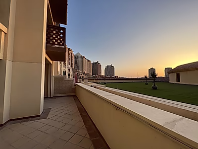 Spacious Townhouse for RENT | Large Sunny Terrace | Mid - Porto Arabia