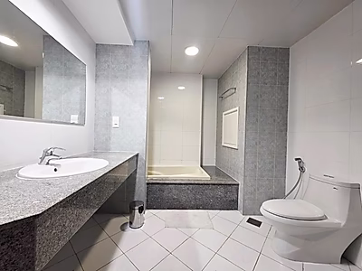 CHIC URBAN 2BR LUXURY APARTMENT IN PORTO