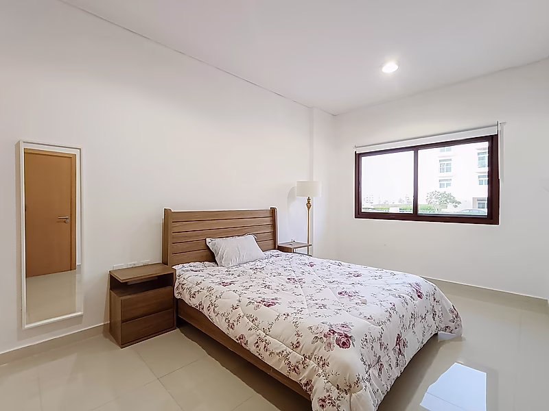 Charming 1 Bedroom Apartment for Rent in Fox Hills - Photo 1