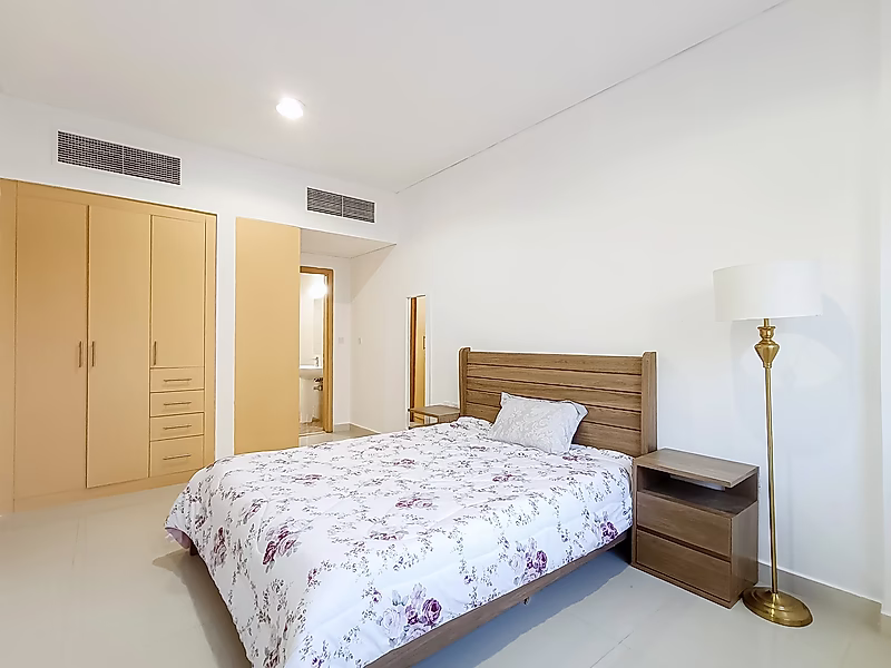 Charming 1 Bedroom Apartment for Rent in Fox Hills - Photo 4