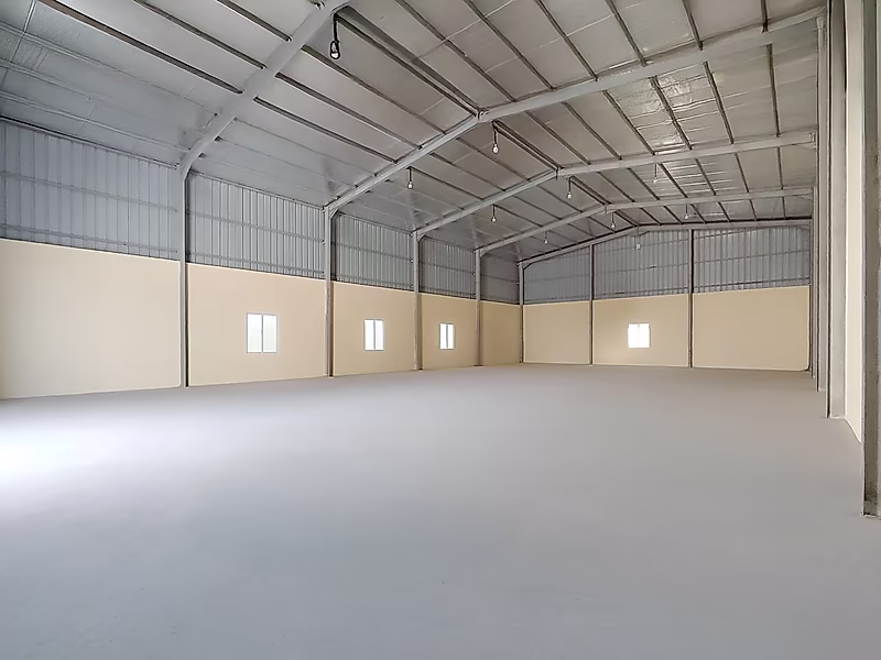 1000 SQM Warehouse for Sale in Birkat Al Awamer – Prime Industrial Opportunity - Photo 1