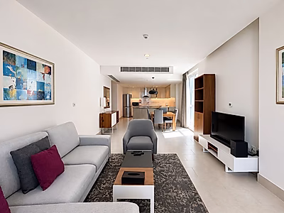 BILLS IN! BEAUTIFUL 1-BEDROOM SEA VIEW | PEARL