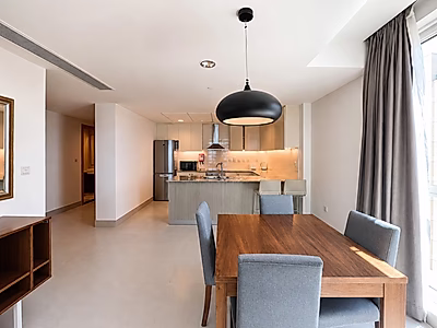BILLS IN! BEAUTIFUL 1-BEDROOM SEA VIEW | PEARL