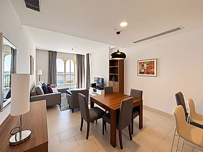 SEAVIEW! 1BEDROOM+OFFICE BILLS INCLUDED | PEARL