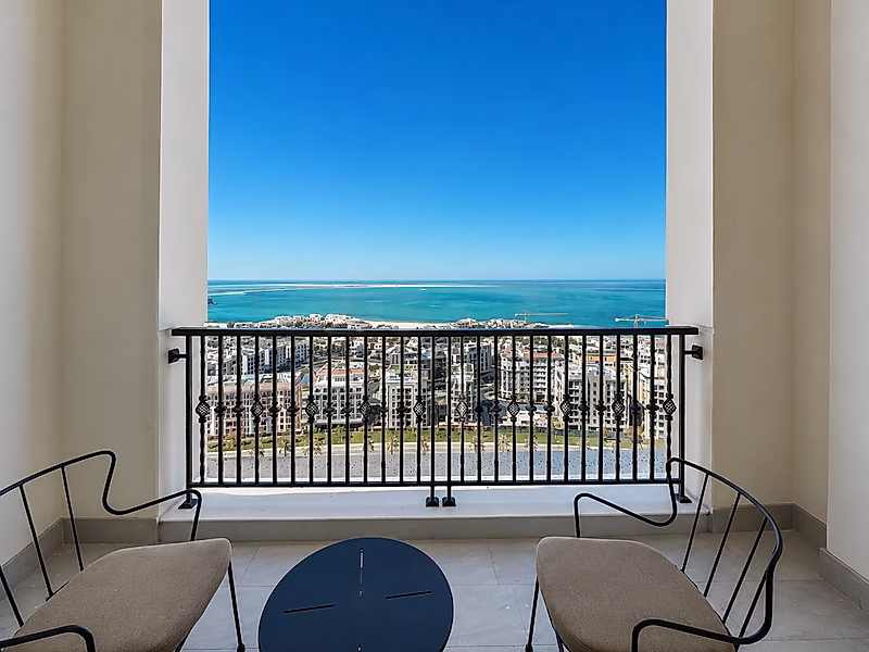 BILLS IN! SEA VIEW 2BR DUPLEX WITH BALCONY | PEARL - Photo 1