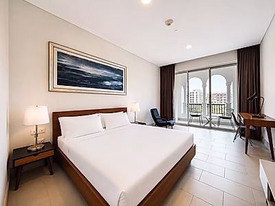 Stylish 1 Bedroom + Office Waterfront Living with Stunning Sea Views
