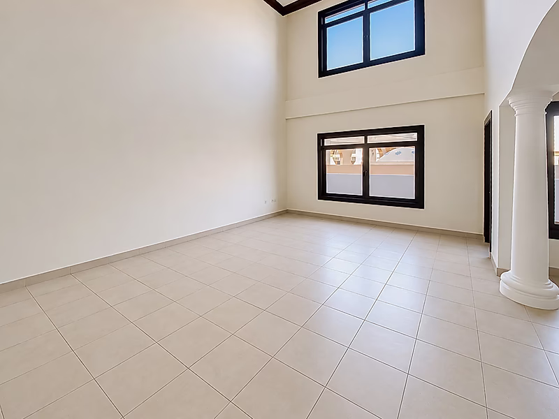 تاون هاوس رائع بتصميم فاخر من 3 غرف نوم - Photo 2