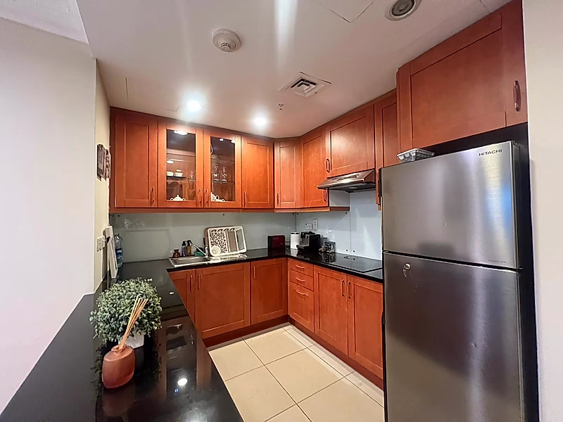 Elegant Furnished Studio in Porto Arabia | Prime Pearl Location - Photo 6