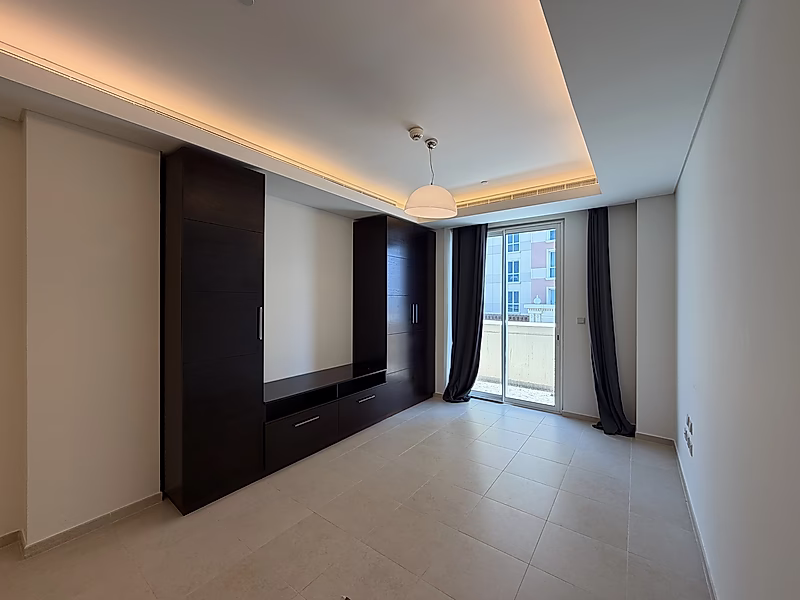 SPACIOUS STUDIO APARTMENT IN VB - Photo 1