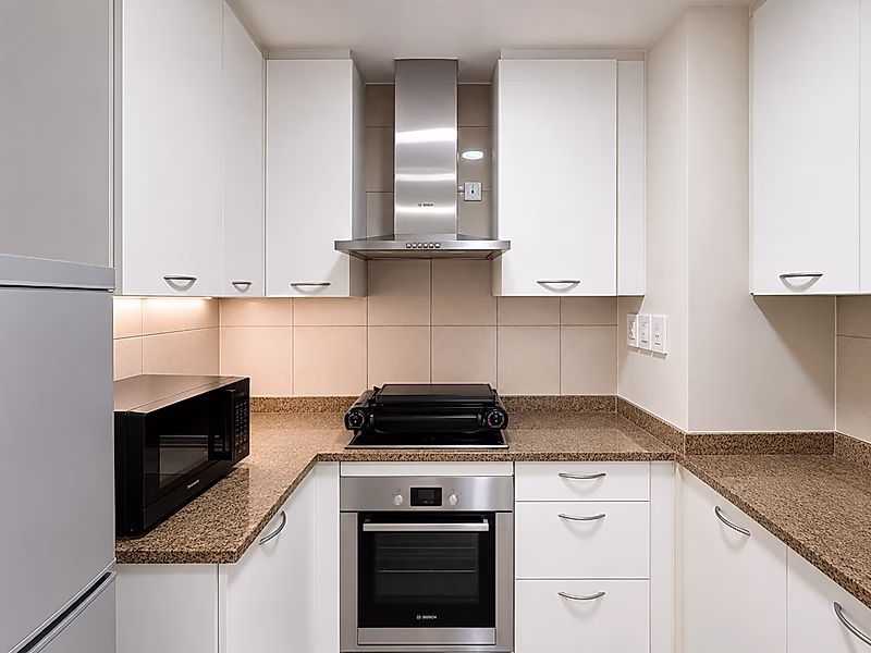 FULLY FURNISHED STUDIO WITH BEACH ACCESS - Photo 9
