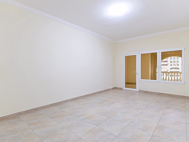 BILLS INCLUDED | BIG SIZED 1-BR BALCONY IN PORTO - Photo 5