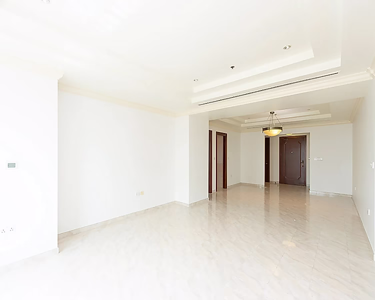 SPACIOUS 2 BEDROOM WITH BALCONY IN PORTO ARABIA - Photo 5