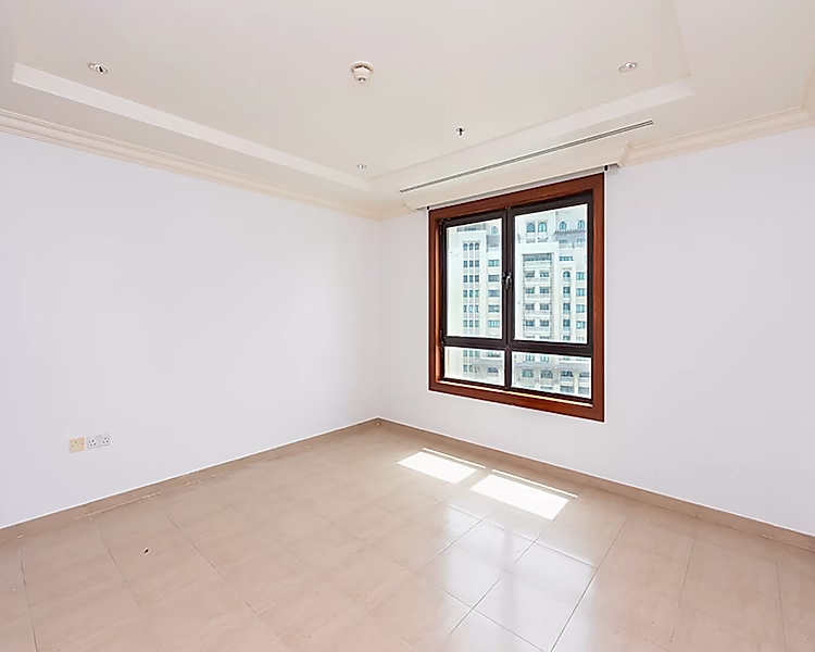 SPACIOUS 2 BEDROOM WITH BALCONY IN PORTO ARABIA - Photo 15
